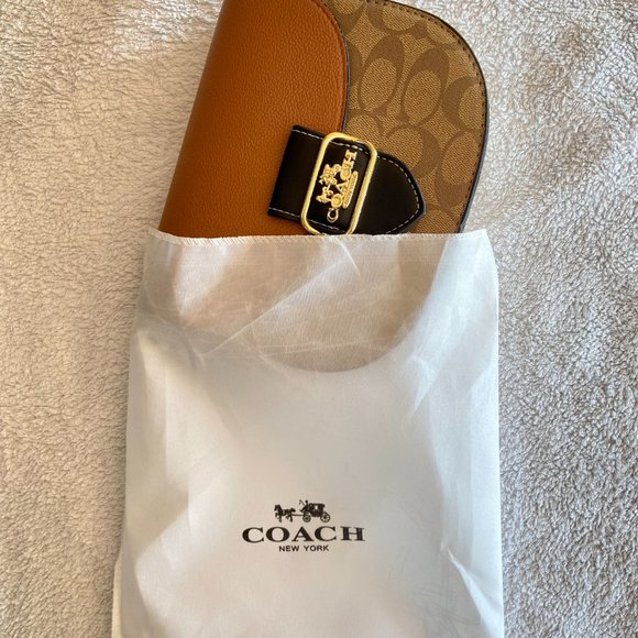 Sale 🔥 || Coach Crossbody Bags - Picture 6 of 11